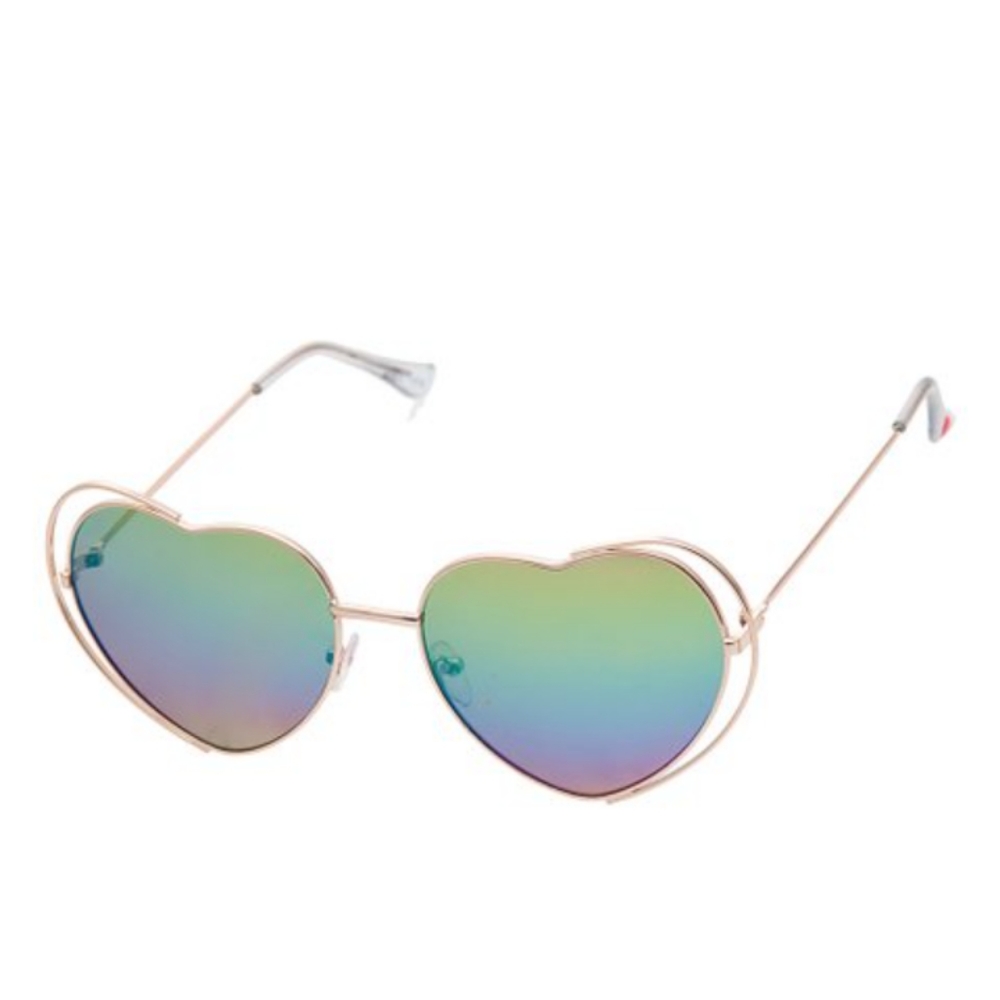 Betsey Johnson NWT Open Heart Sunglasses